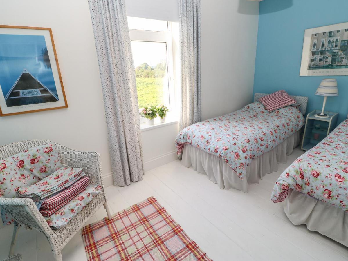 Pilgrim Cottage บิชอปโอ๊คแลนด์ ภายนอก รูปภาพ